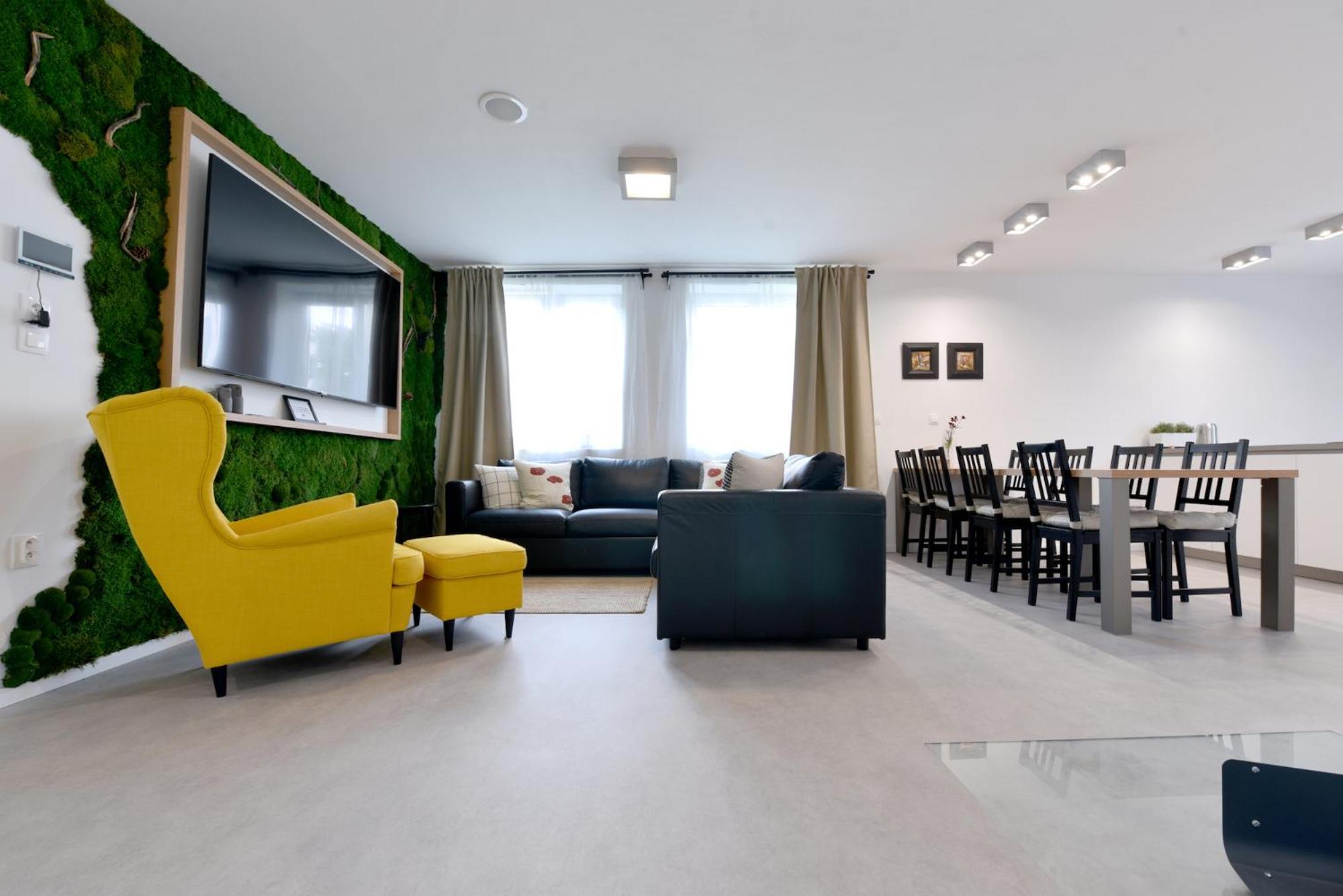 Apartman Sihot เตร็นชีน ภายนอก รูปภาพ